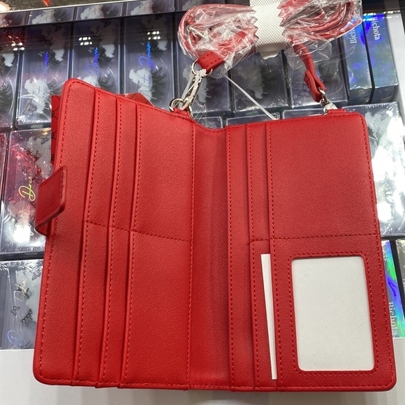 New cross body bag - Picture 3 of 3